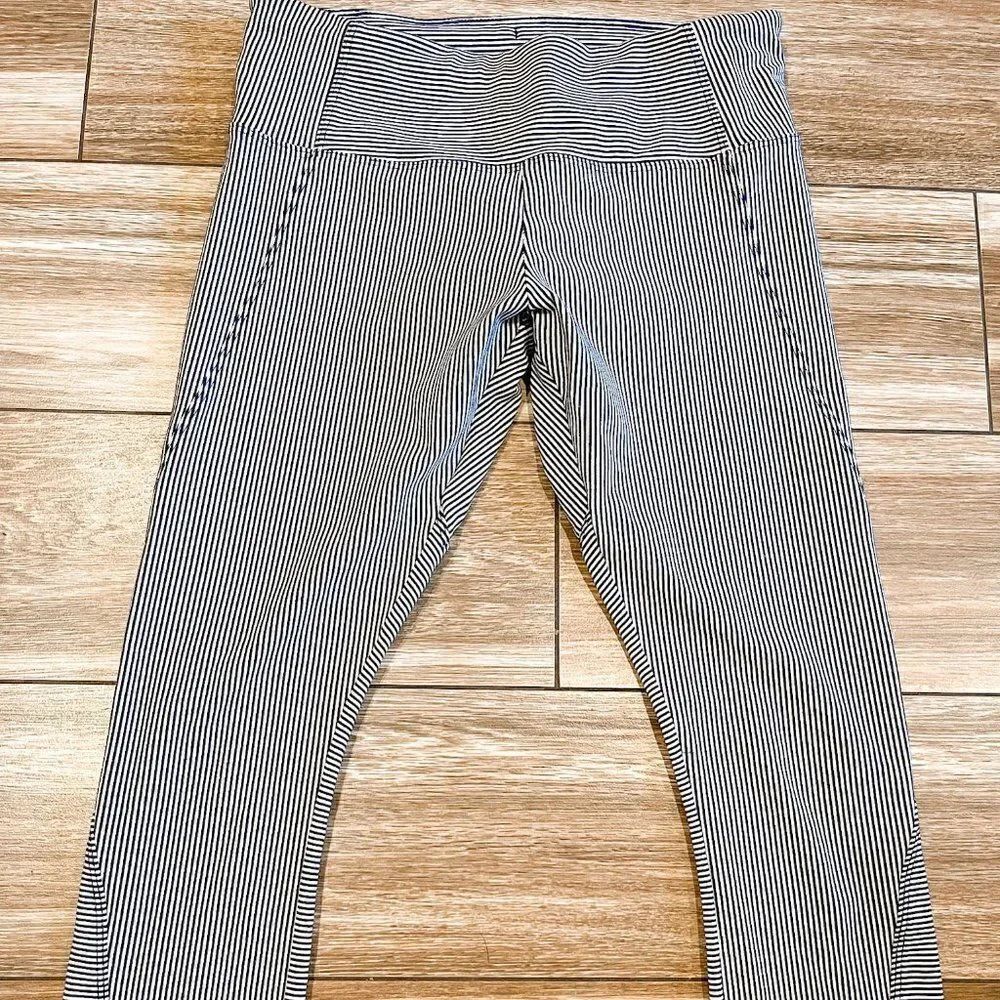Lorna Jane Ankle Biter Striped Leggings